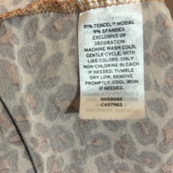 Nordstrom Leopard Print Pajama Set with Red Trim - Picture 5 of 6